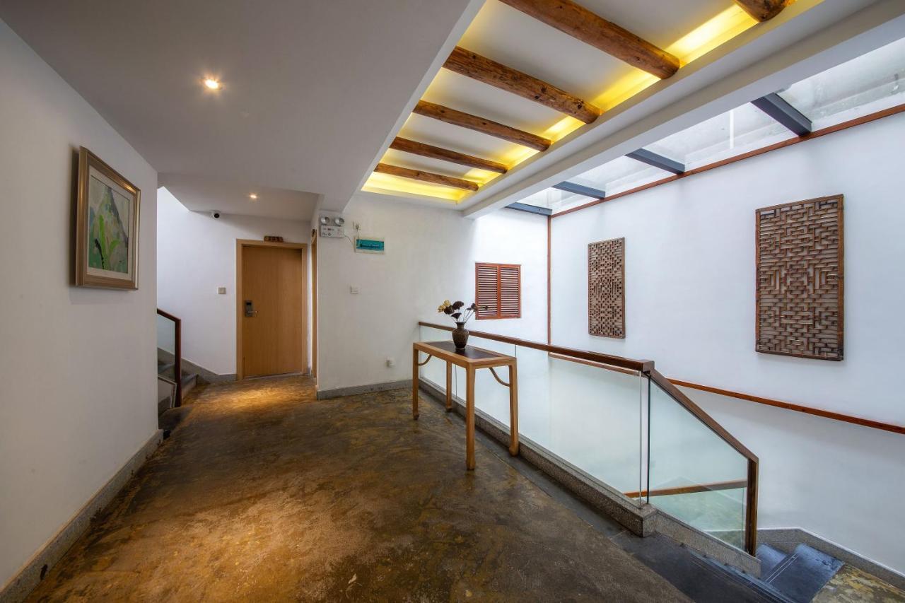 Serene Vale Inn Guilin-Free One Way Pick Up Service To High-Speed Railway Station For 2 Nights Eksteriør billede