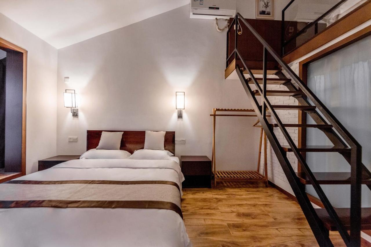 Serene Vale Inn Guilin-Free One Way Pick Up Service To High-Speed Railway Station For 2 Nights Eksteriør billede