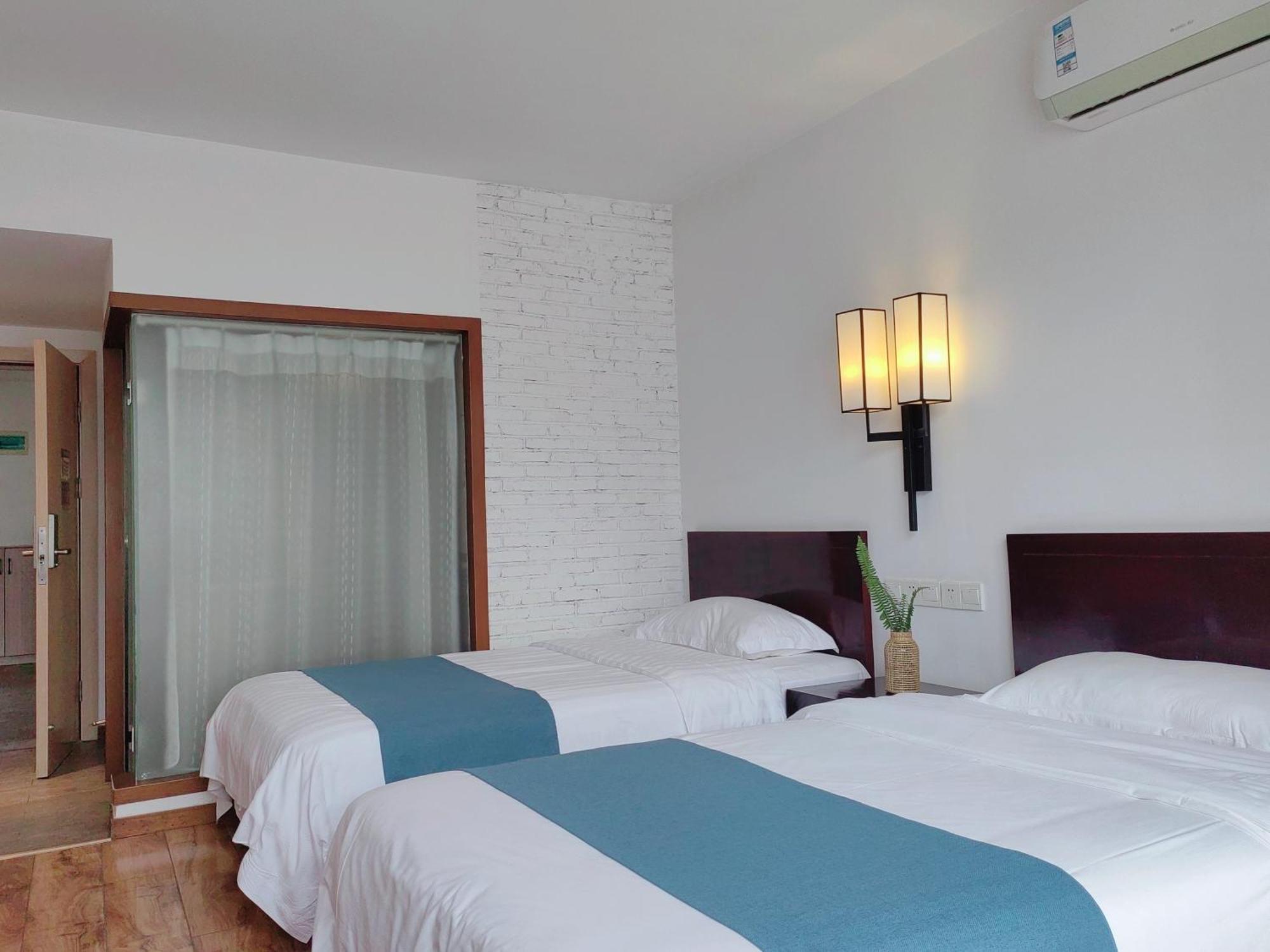 Serene Vale Inn Guilin-Free One Way Pick Up Service To High-Speed Railway Station For 2 Nights Eksteriør billede