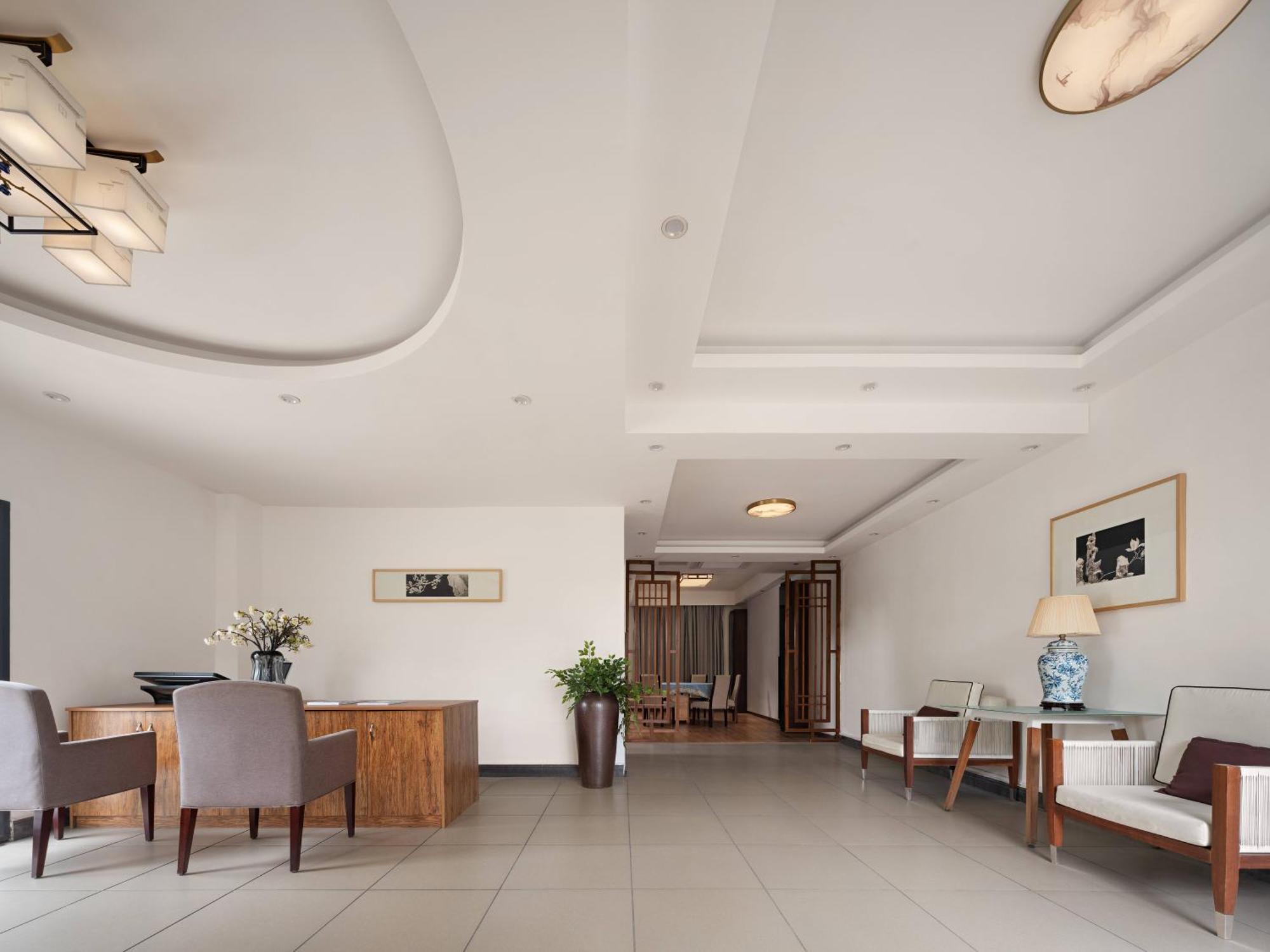 Serene Vale Inn Guilin-Free One Way Pick Up Service To High-Speed Railway Station For 2 Nights Eksteriør billede