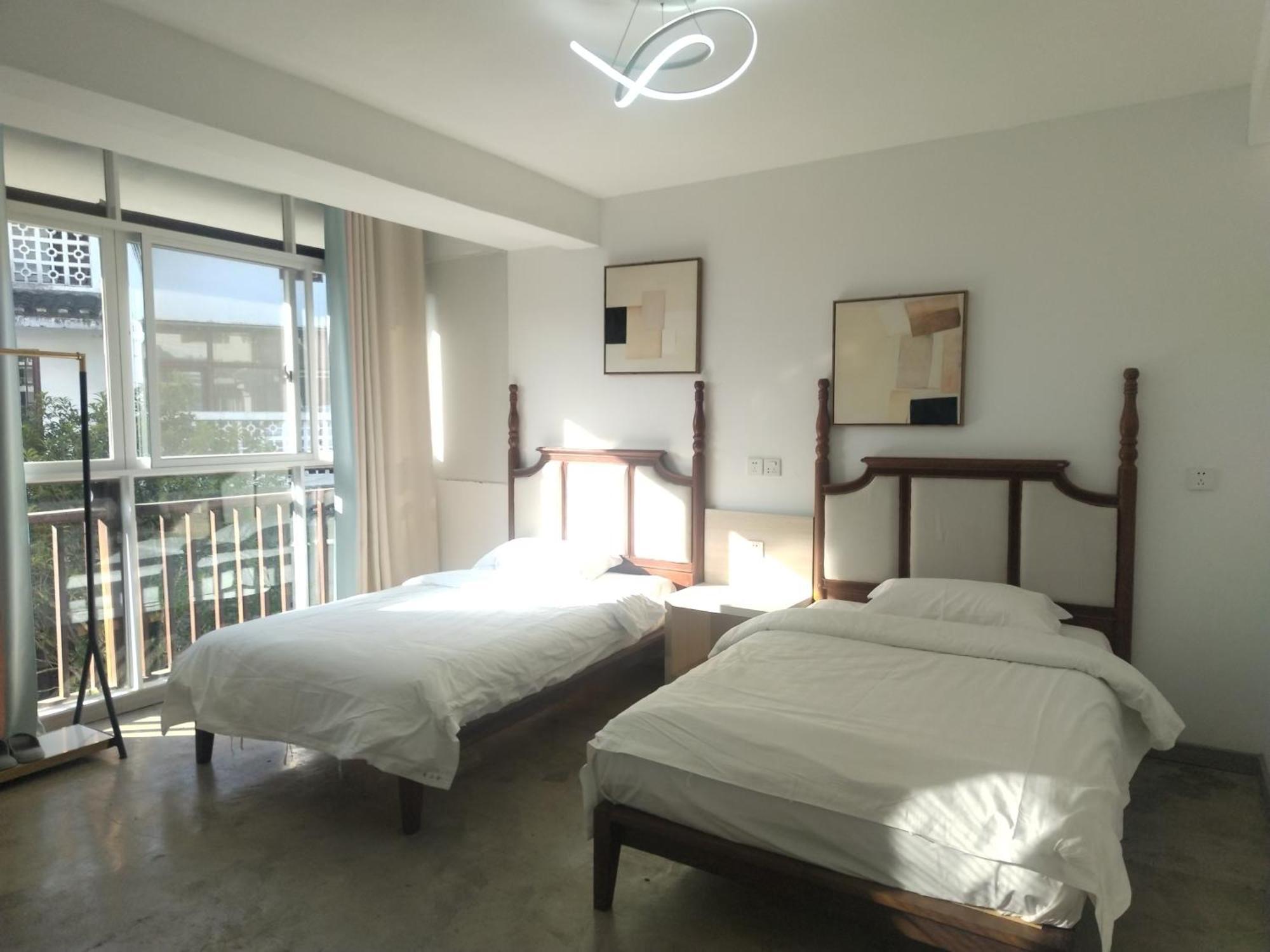Serene Vale Inn Guilin-Free One Way Pick Up Service To High-Speed Railway Station For 2 Nights Eksteriør billede