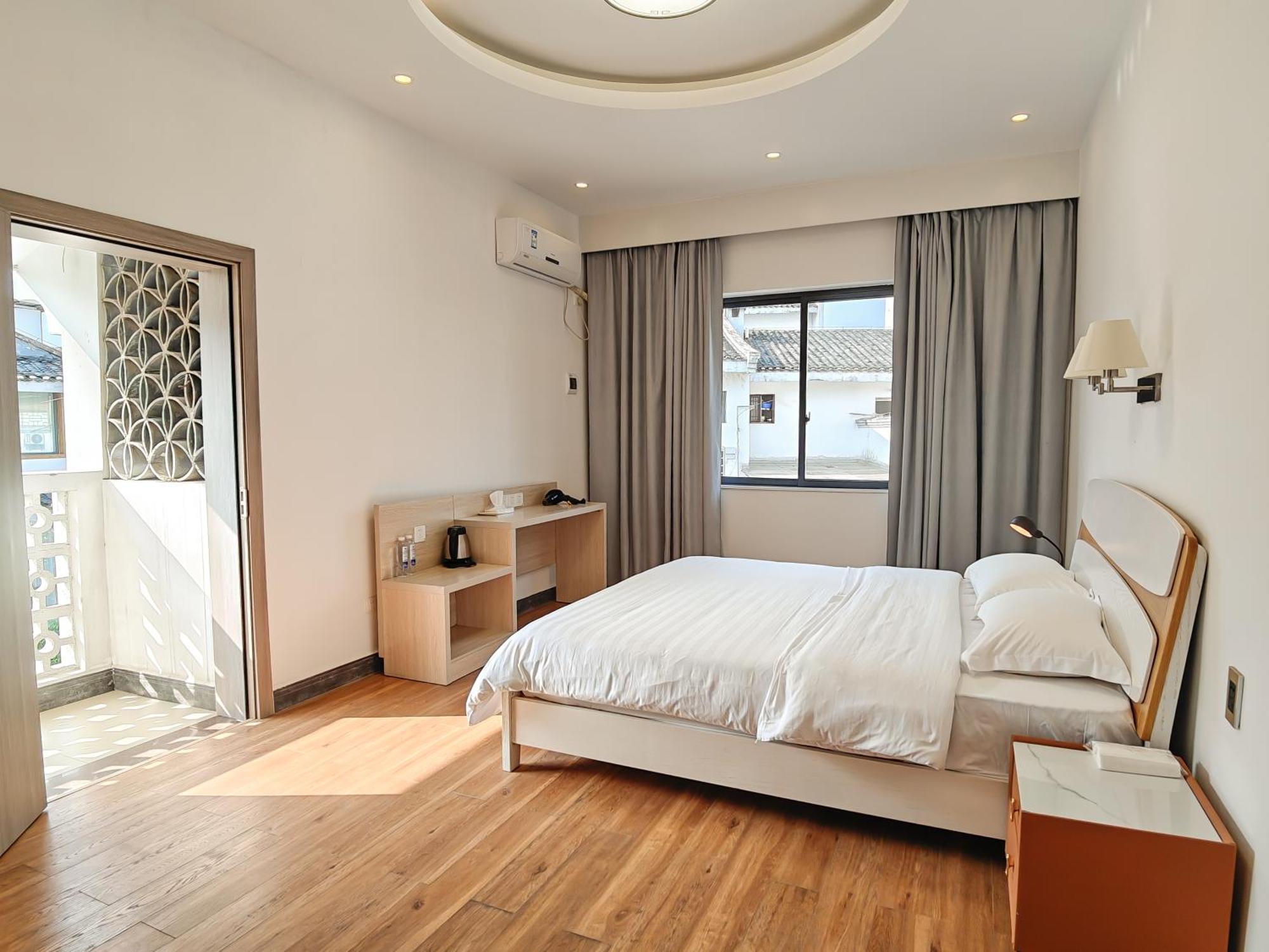 Serene Vale Inn Guilin-Free One Way Pick Up Service To High-Speed Railway Station For 2 Nights Eksteriør billede