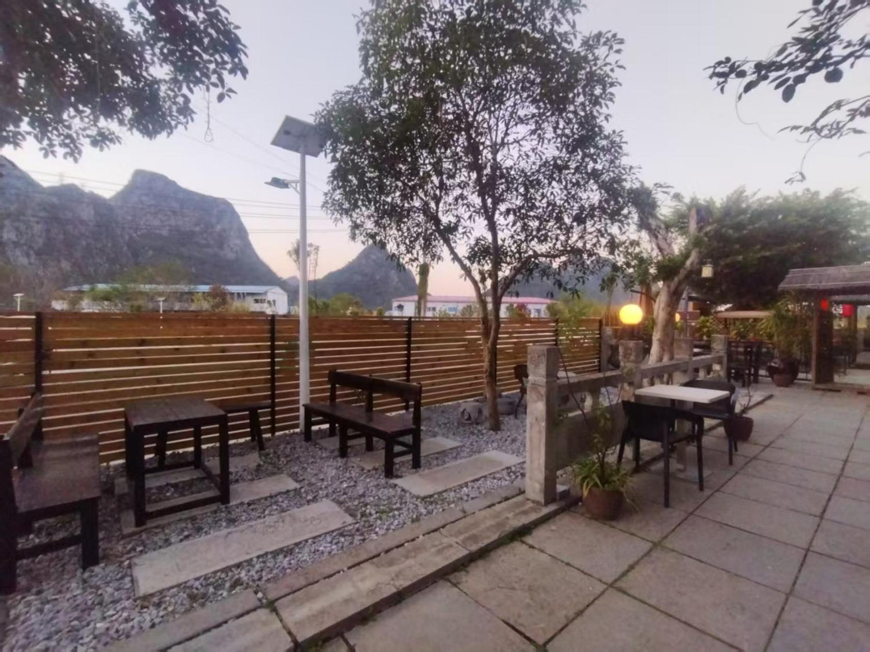 Serene Vale Inn Guilin-Free One Way Pick Up Service To High-Speed Railway Station For 2 Nights Eksteriør billede