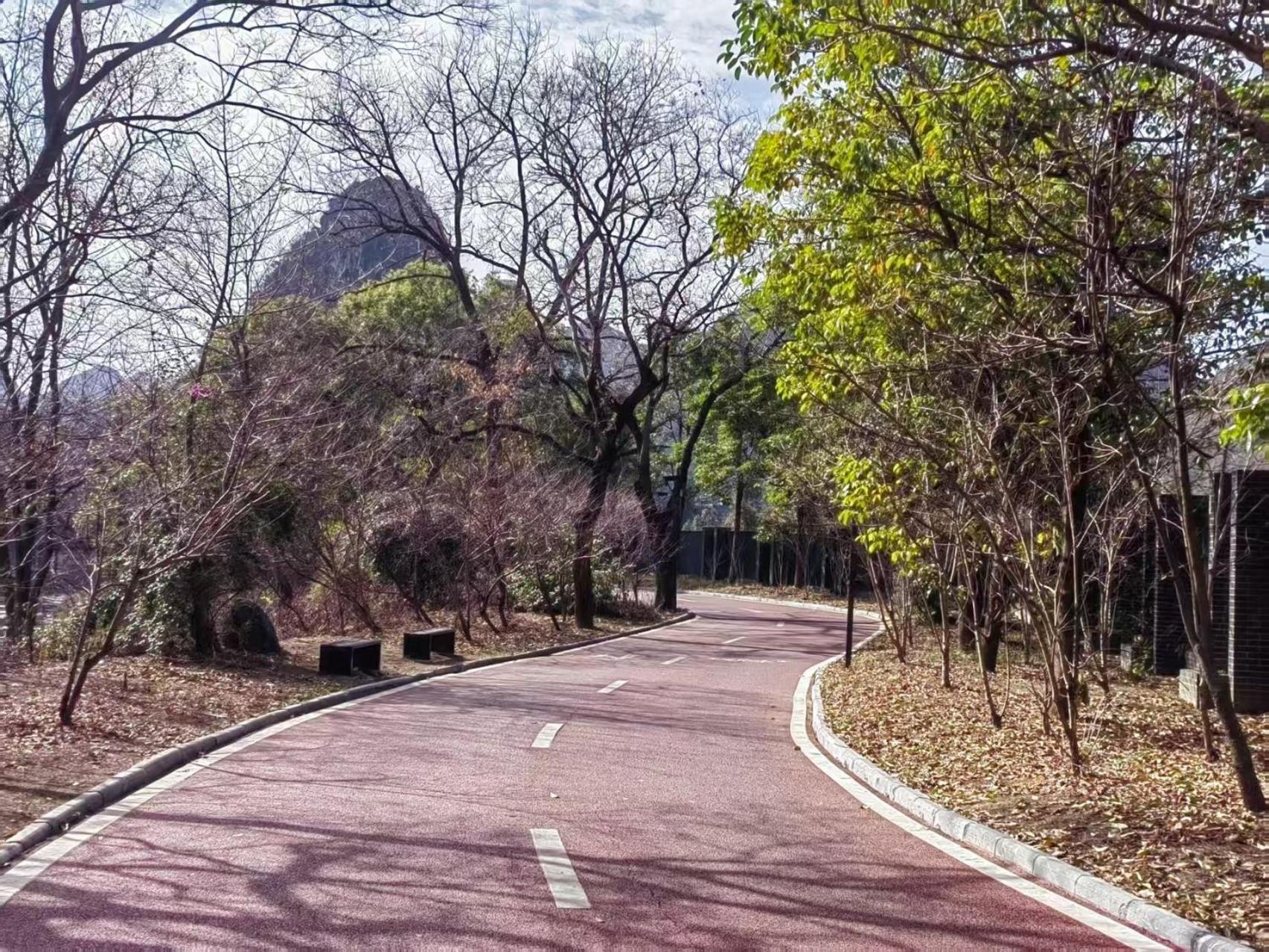 Serene Vale Inn Guilin-Free One Way Pick Up Service To High-Speed Railway Station For 2 Nights Eksteriør billede